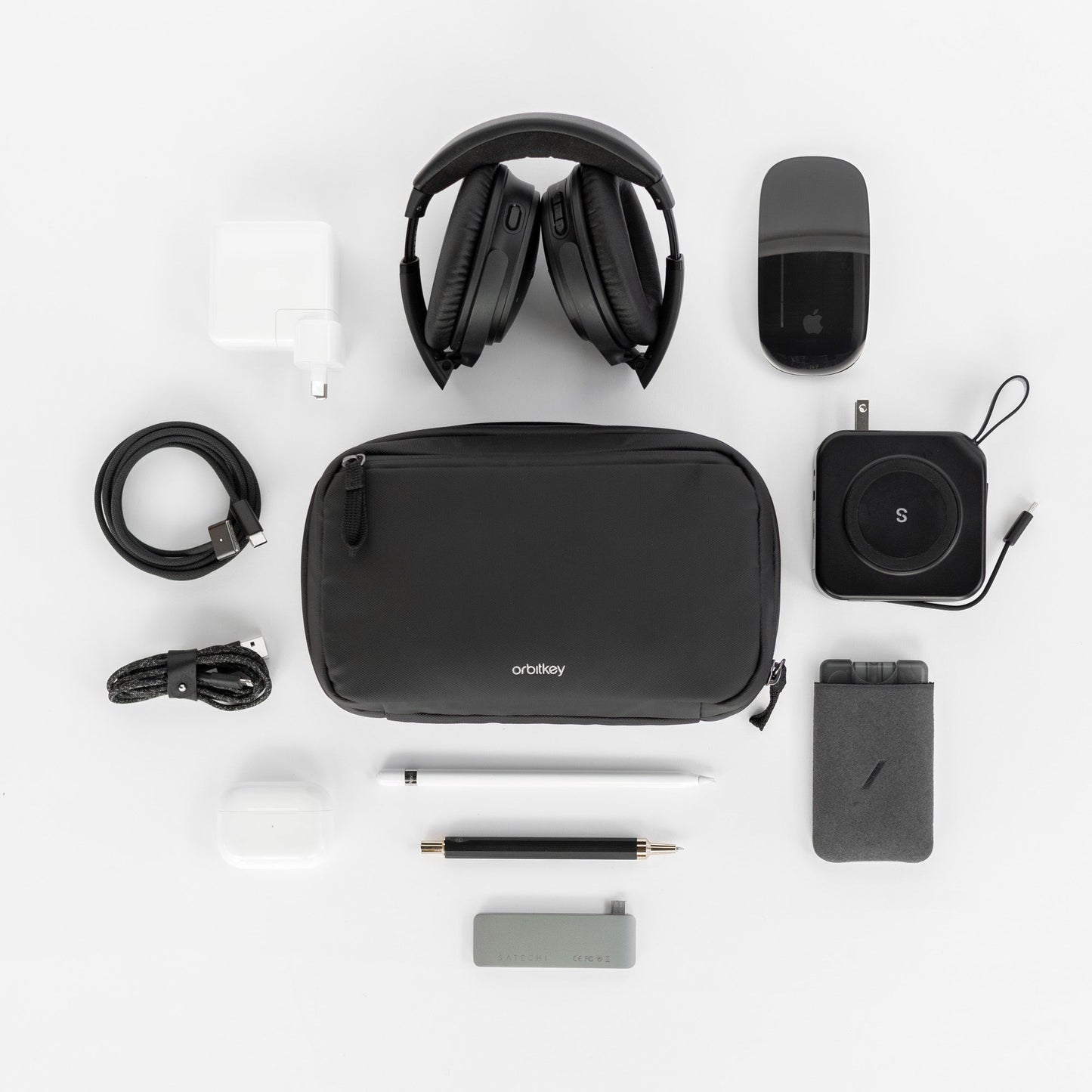 
                  
                    Creative Workspace Set
                  
                