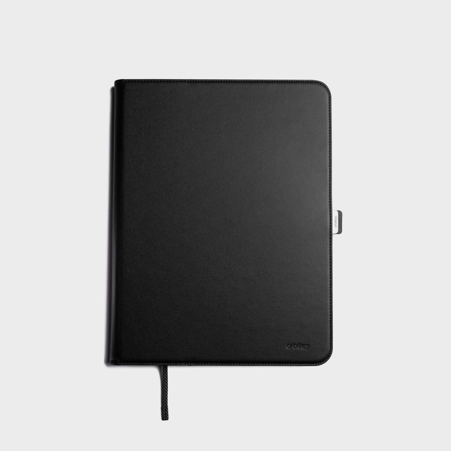 
                  
                    black-a4
                  
                
