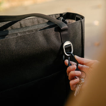 16l-black